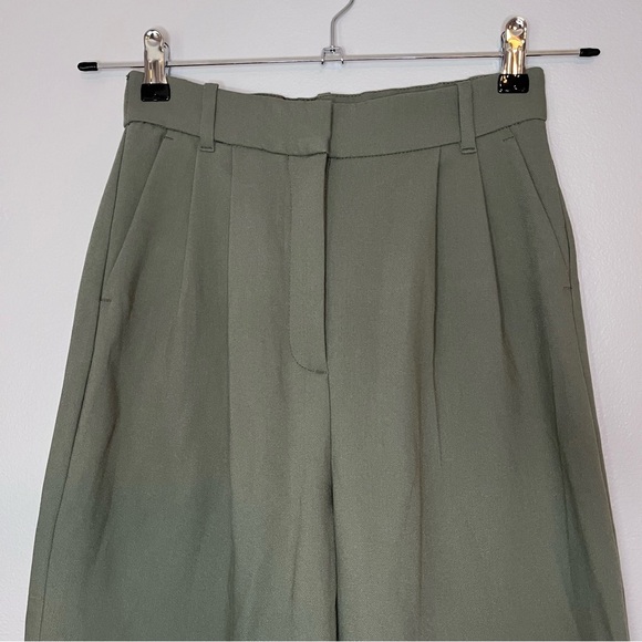 Abercrombie & Fitch Sloane Tailored Pleated High Rise Wide Leg Trouser Green - Picture 3 of 7